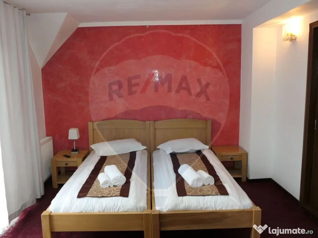 Vilă cu 10 camere de vânzare în zona Centrala 