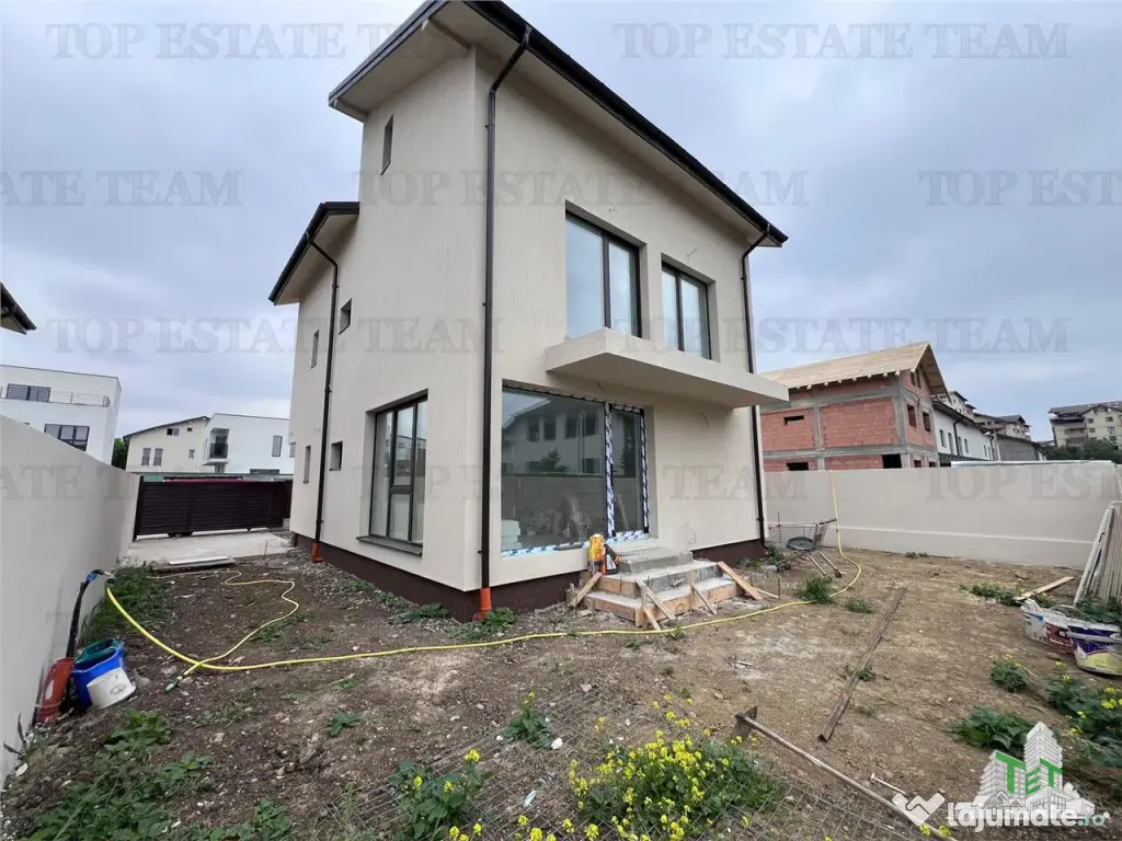 Vila pe stil modern, individuala cu 4 camere , 3 bai , Livin 