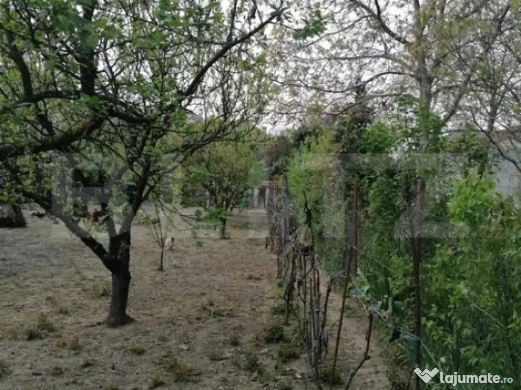 Casa de vanzare, 6 camere, 140 mp, zona 14 Mai