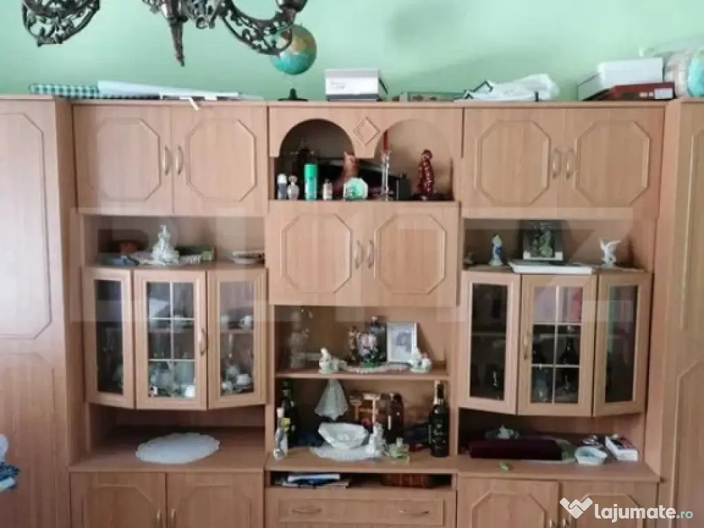 Casa de vanzare, 6 camere, 140 mp, zona 14 Mai