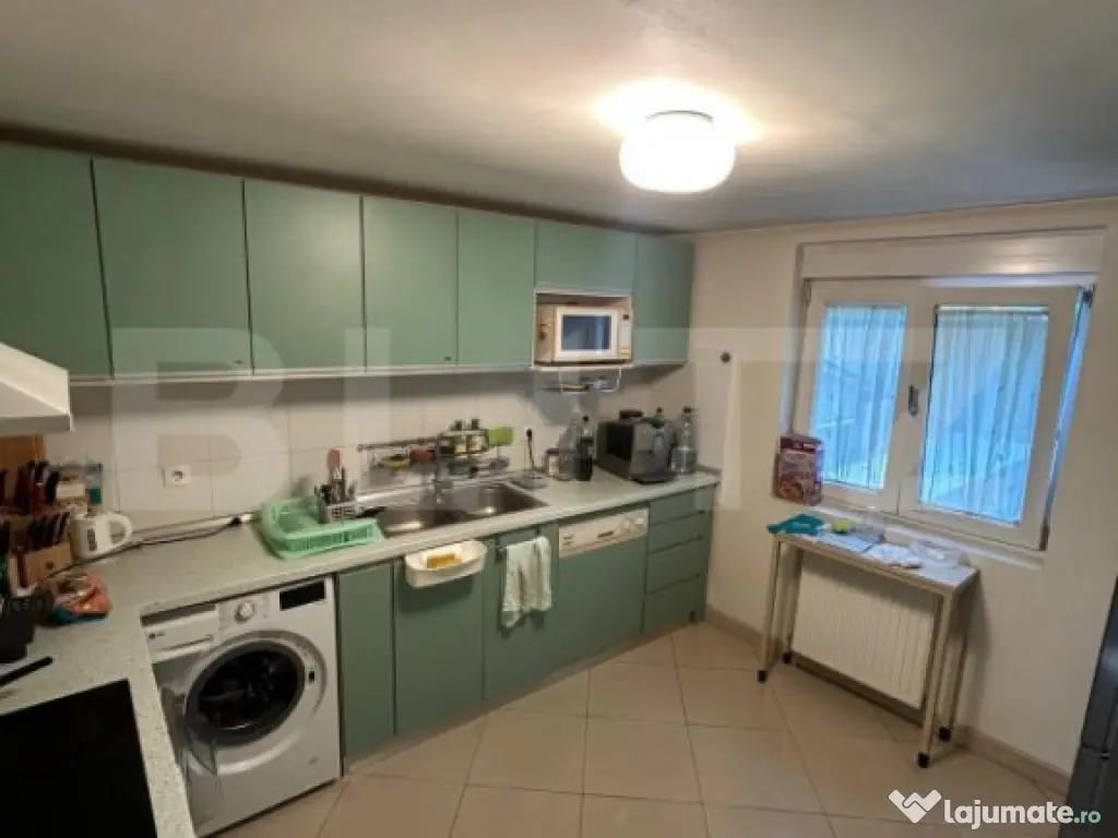 Proprietate cu potențial investițional ridicat – 3 case