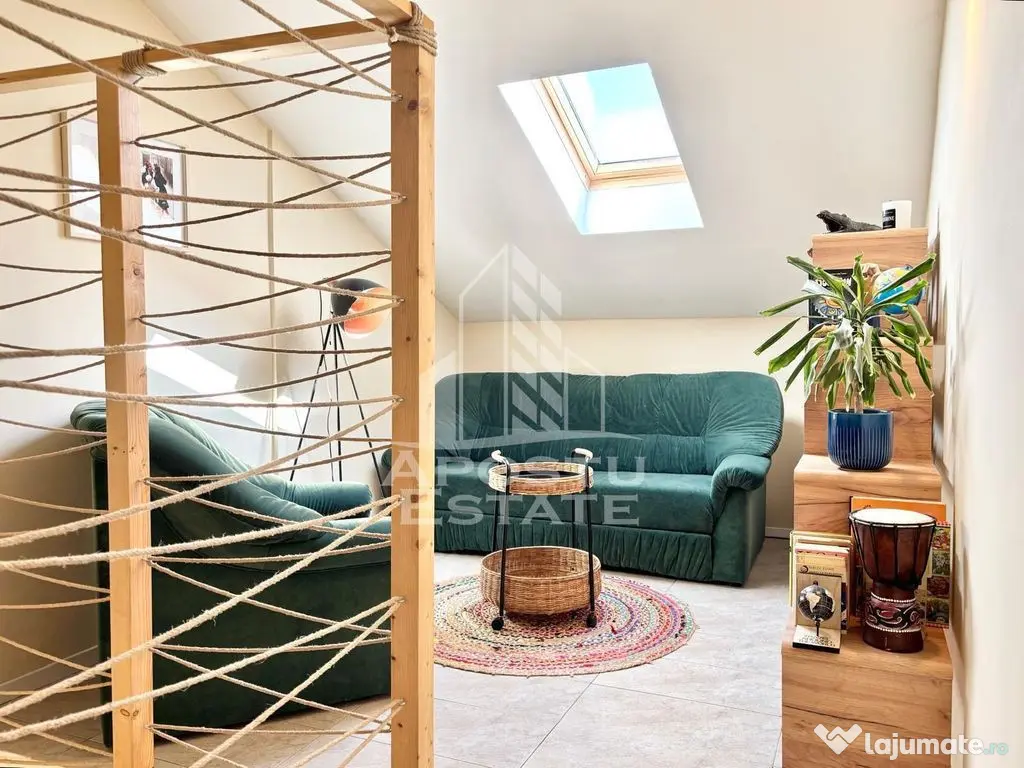 Casa individuala cu 5 camere pe 3 nivele, in Sanandrei