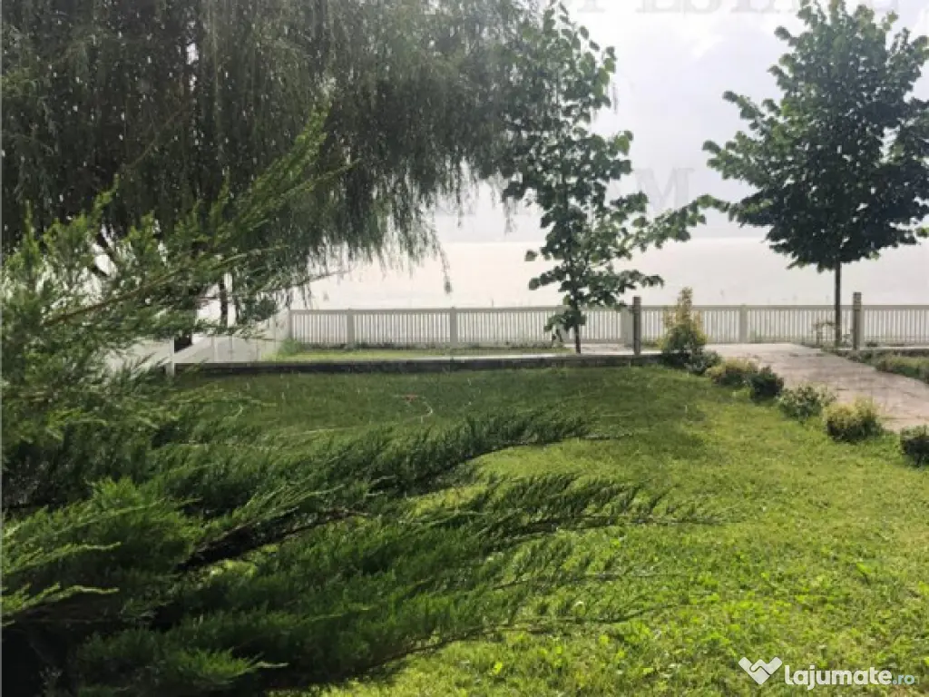 Hotel si restaurant functional pe malul lacului Siutghiol, M 