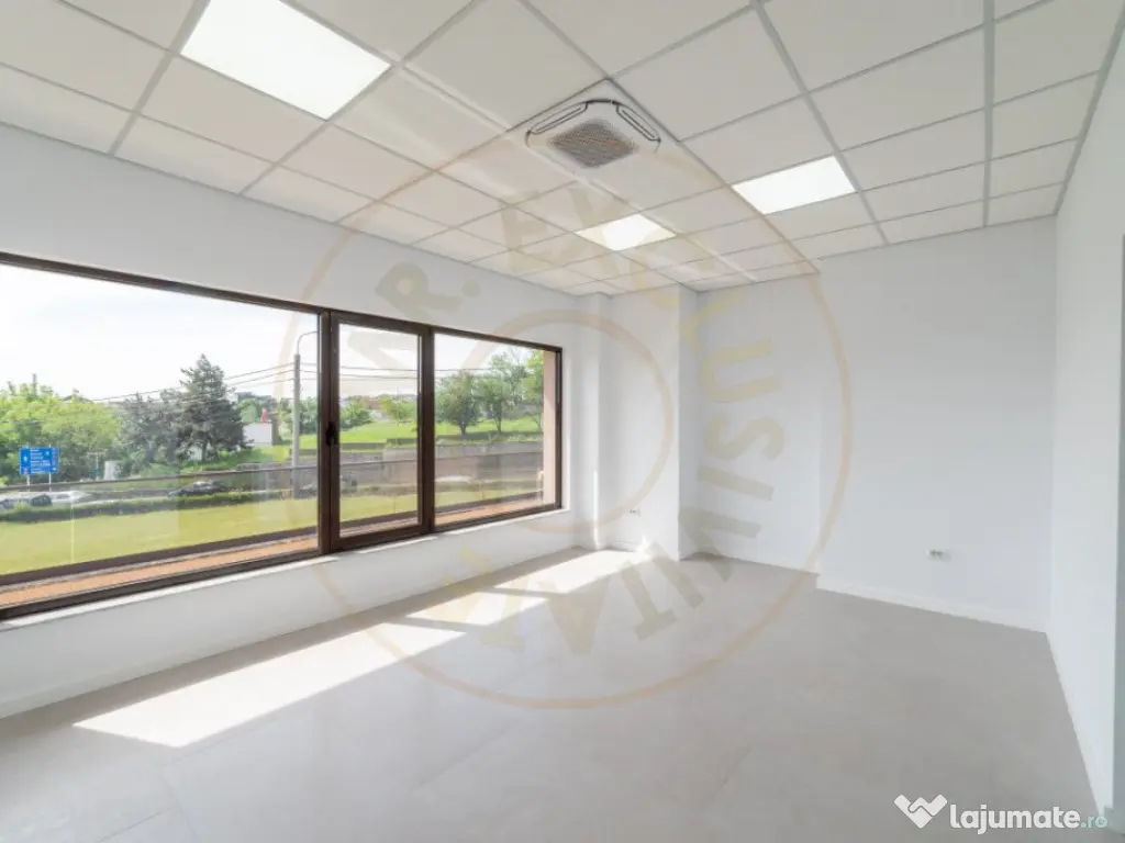 Spațiu comercial generos – 160 mp – poziție premium pe 