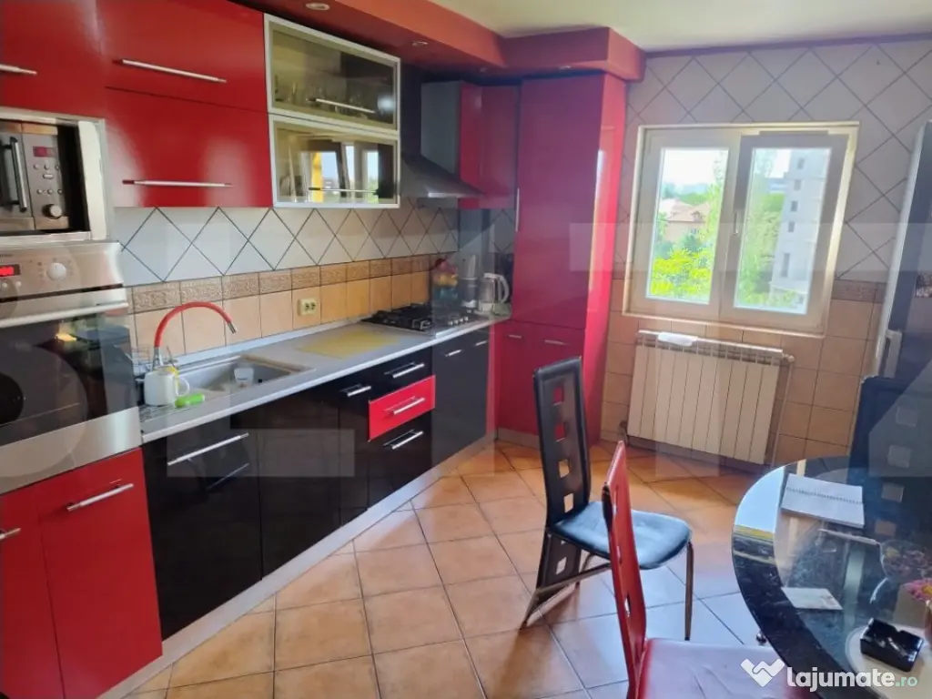 Apartament de vanzare, cu 4 camere, 92 mp, Doamna Ghica