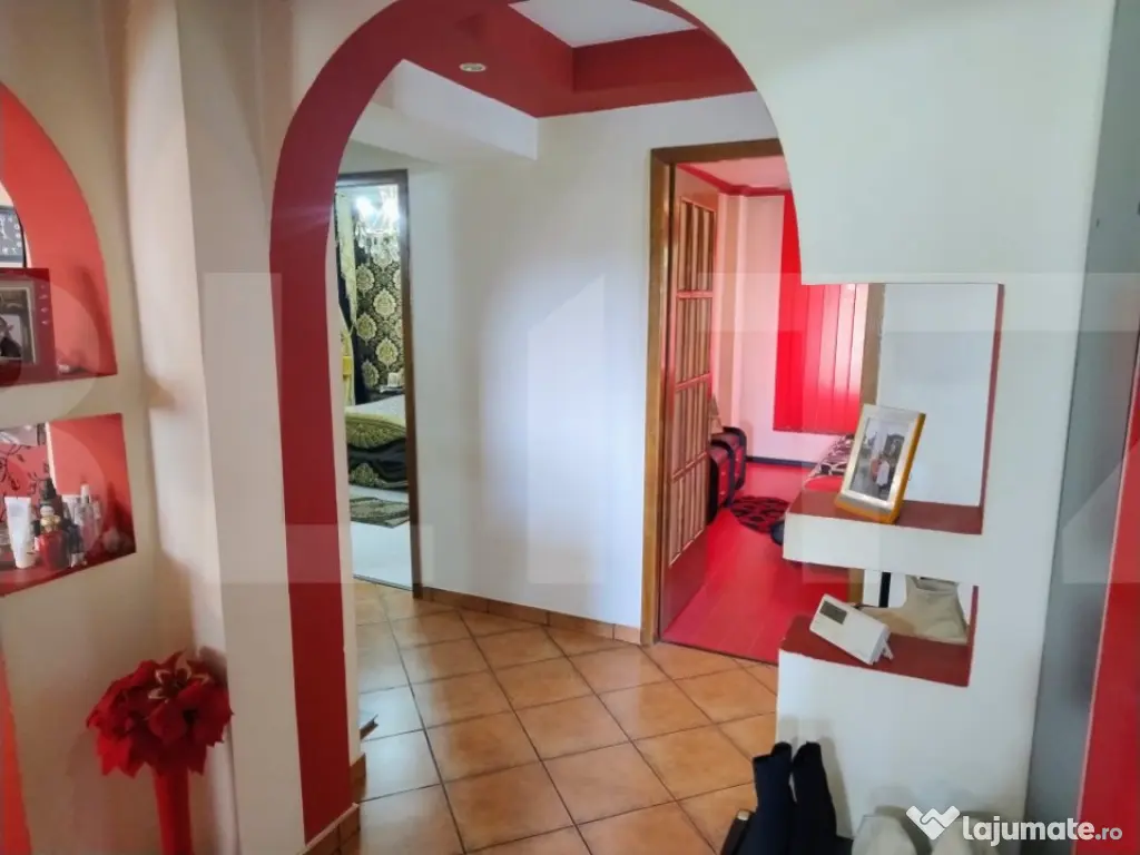 Apartament de vanzare, cu 4 camere, 92 mp, Doamna Ghica