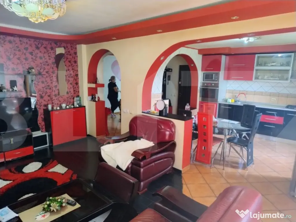 Apartament de vanzare, cu 4 camere, 92 mp, Doamna Ghica