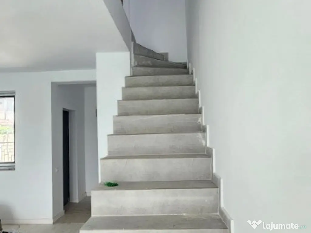 Vila tip duplex 3 CAMERE/800 M de BLV./Com.Berceni