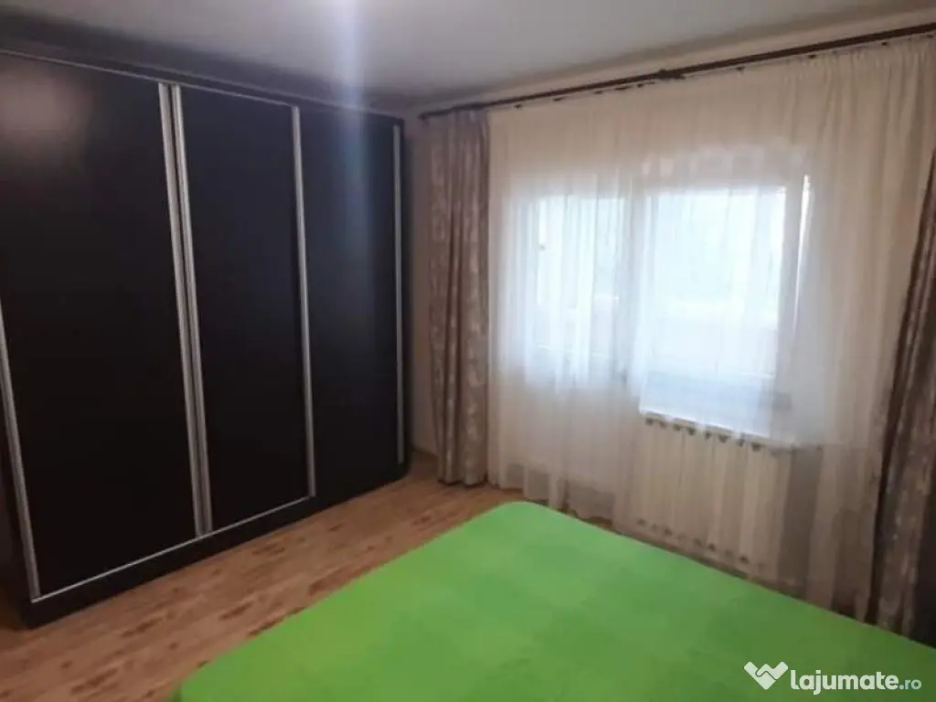 Apartament 3 camere Nerva Traian