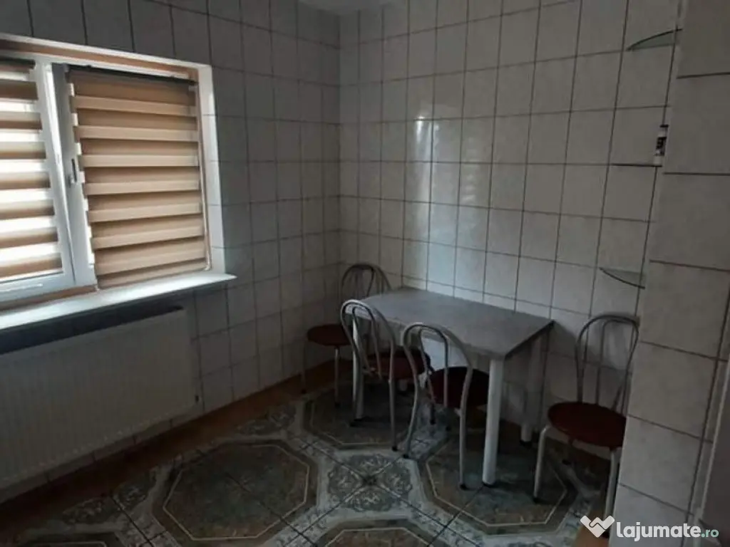 Apartament 3 camere Nerva Traian