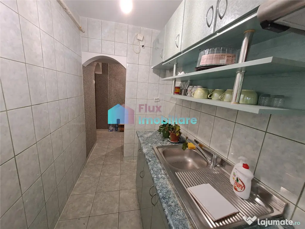 Apartament cu 3 camere semimobilat etaj 3 George Enescu 