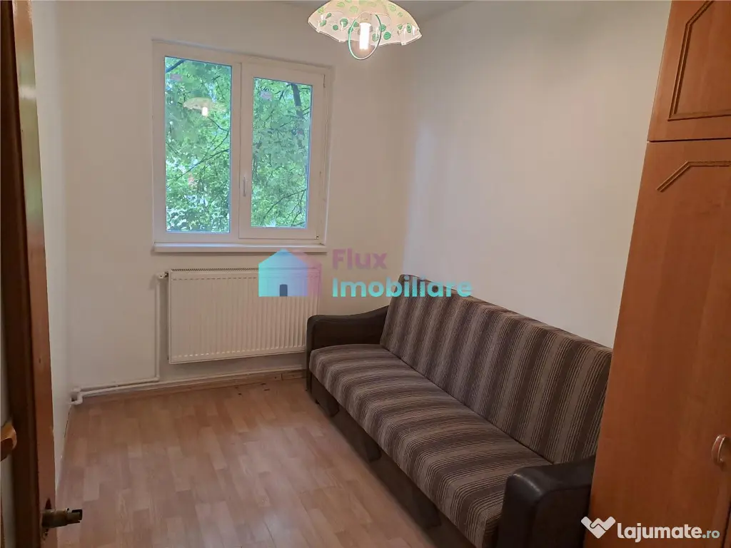 Apartament cu 3 camere semimobilat etaj 3 George Enescu 