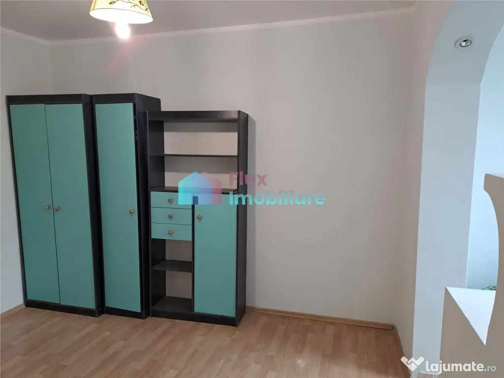 Apartament cu 3 camere semimobilat etaj 3 George Enescu 