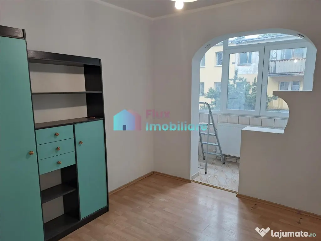 Apartament cu 3 camere semimobilat etaj 3 George Enescu 