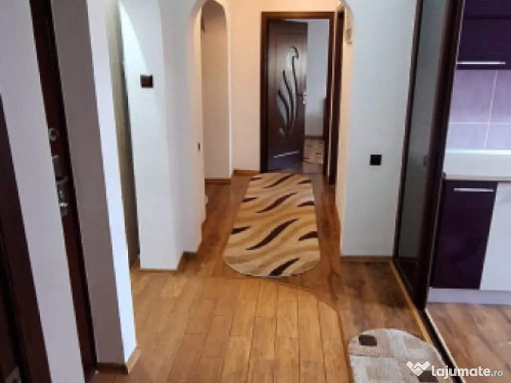 Apartament 3 camere Vidin, suprafata 75mp, etaj 2