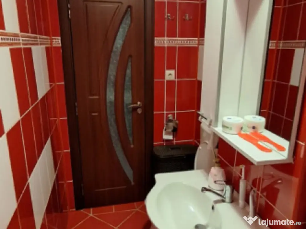 Apartament 3 camere Vidin, suprafata 75mp, etaj 2