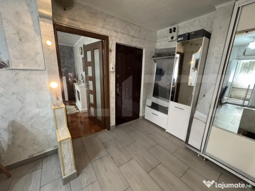 Apartament de vanzare, cu 2 camere, 51 mp, zona Trenul Pierd