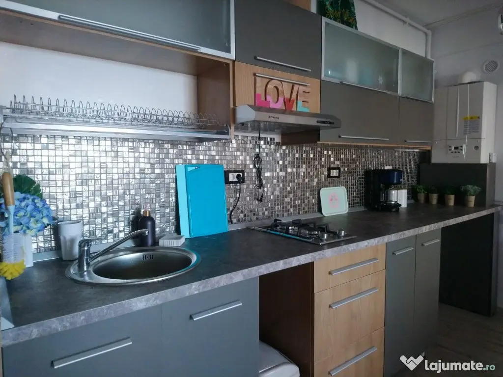 Summerland apartament 2 camere 69 mp,la cheie ,parcare ,etaj 2