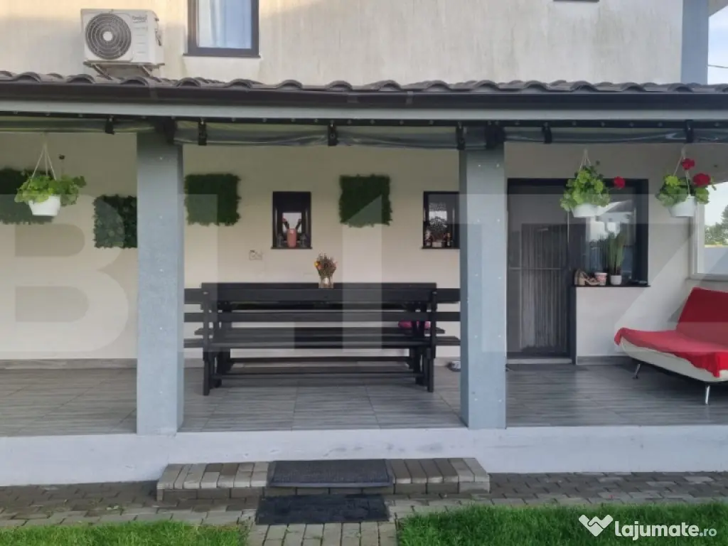 Casa moderna de vanzare in Vetis, 120 mp