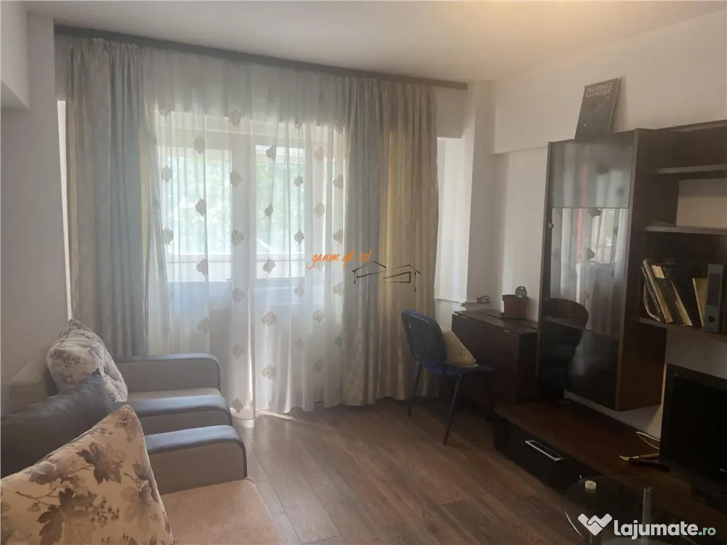 Apartament 3 camere , zona Scoala nr 10 - b-dul Unirii, deco 