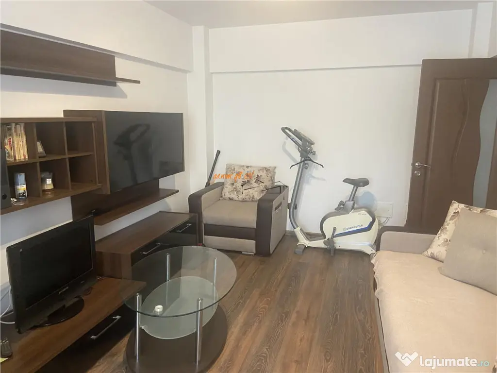 Apartament 3 camere , zona Scoala nr 10 - b-dul Unirii, deco 