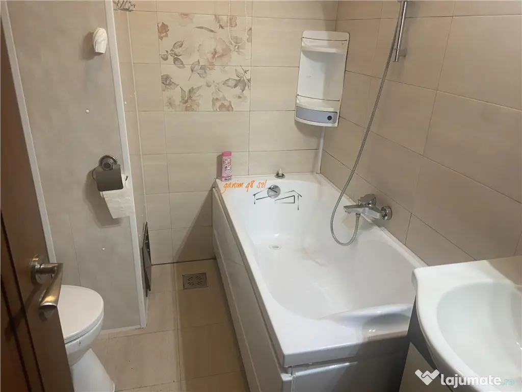 Apartament 3 camere , zona Scoala nr 10 - b-dul Unirii, deco 