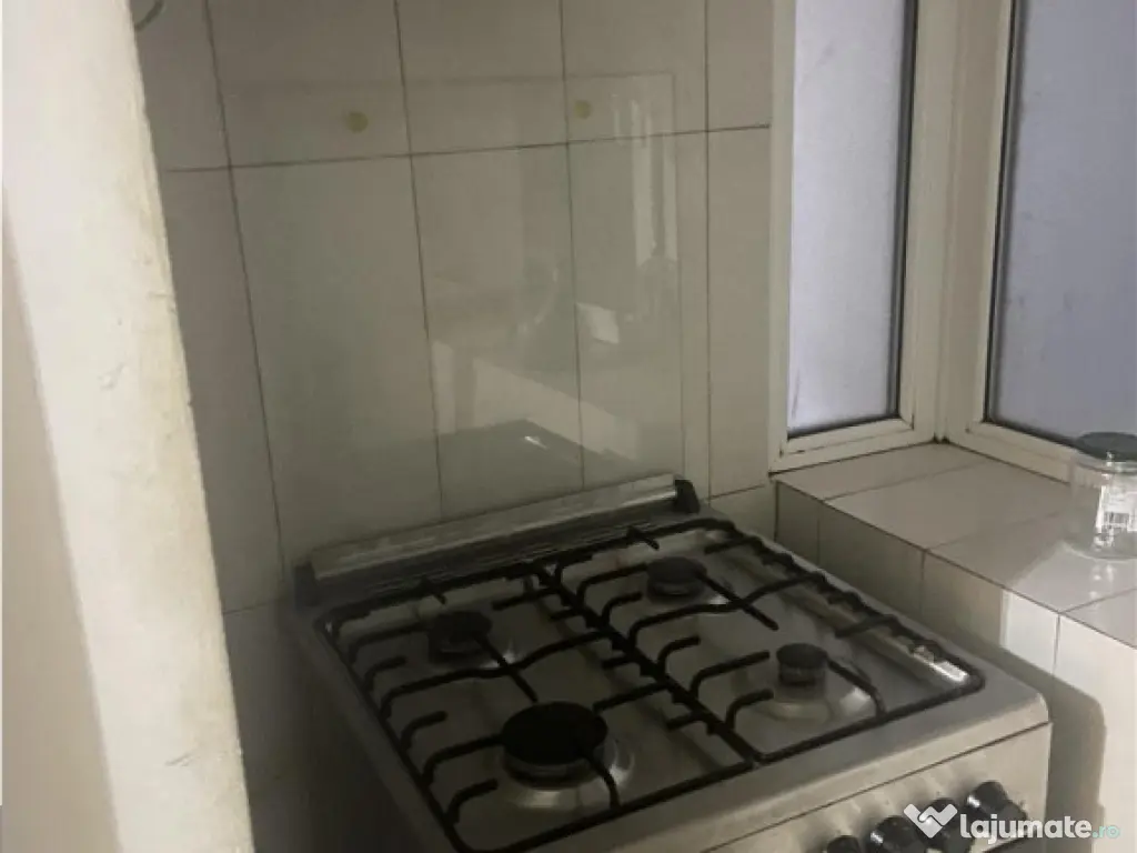 Apartament 3 camere , zona Scoala nr 10 - b-dul Unirii, deco 