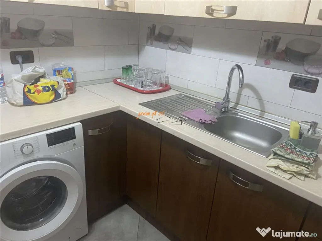 Apartament 3 camere , zona Scoala nr 10 - b-dul Unirii, deco 