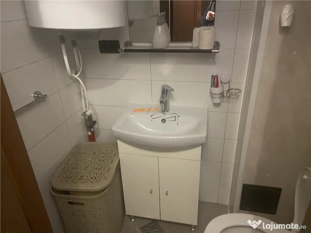 Apartament 3 camere , zona Scoala nr 10 - b-dul Unirii, deco 