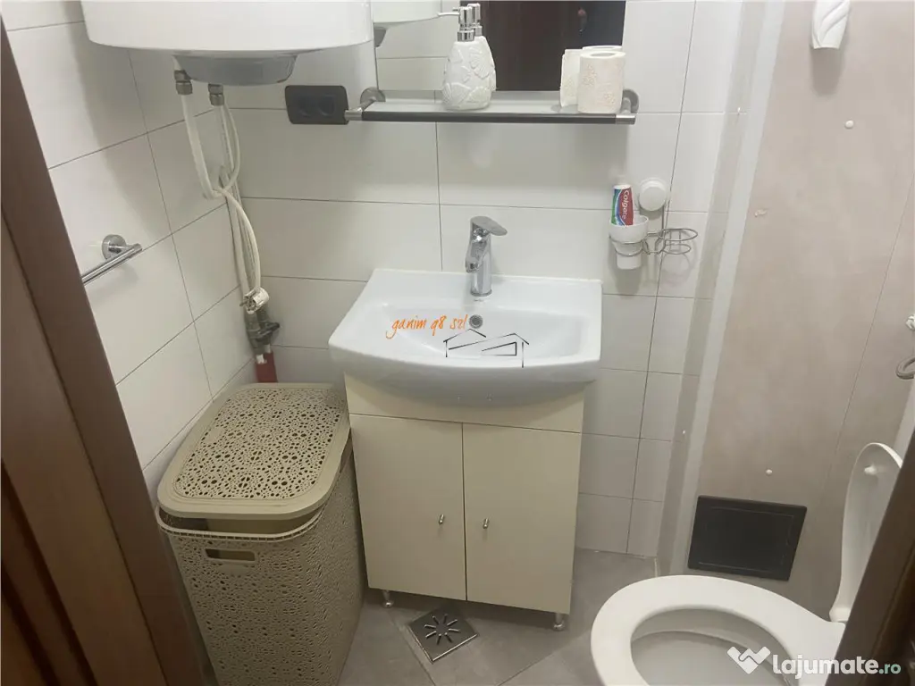 Apartament 3 camere , zona Scoala nr 10 - b-dul Unirii, deco 