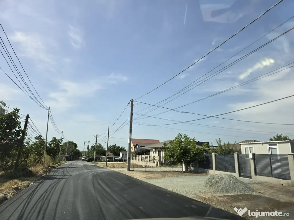 Vand teren in Lazu la strada Baritiu