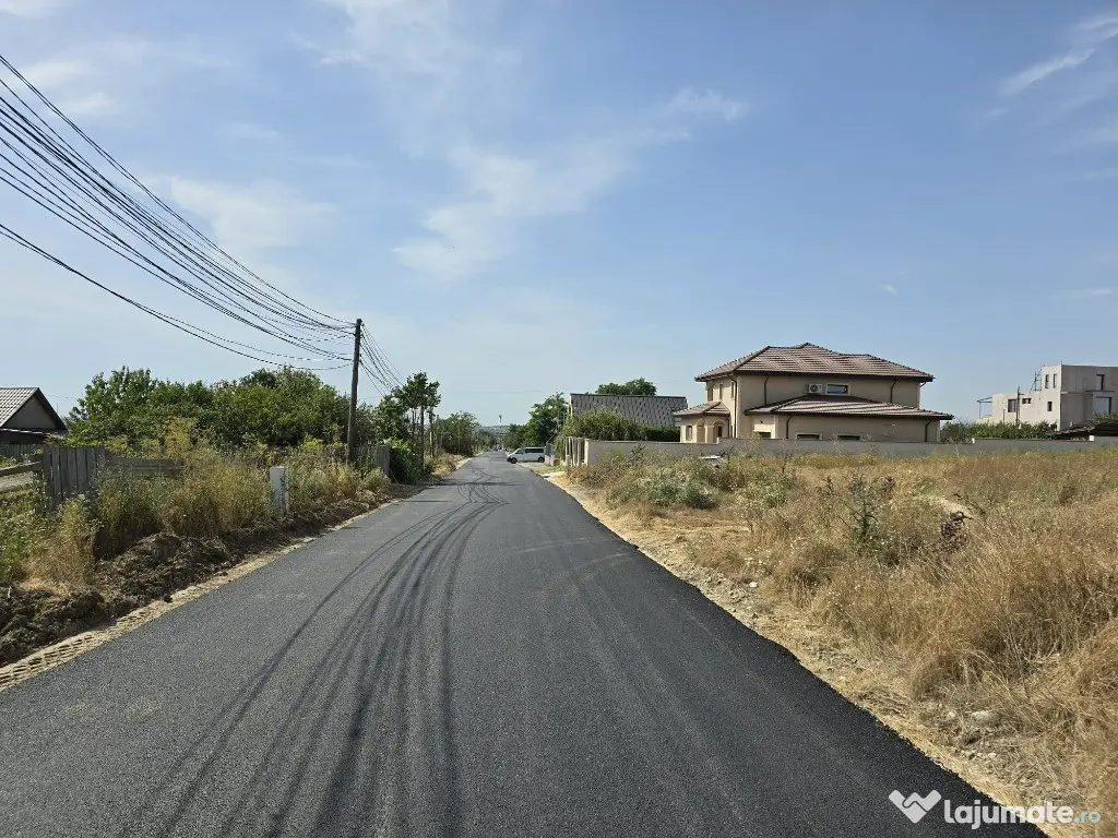 Vand teren in Lazu la strada Baritiu
