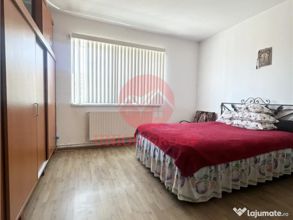 Casa S P 1E cu Teren de 854 mp, Pretabila pentru Doua Famili 