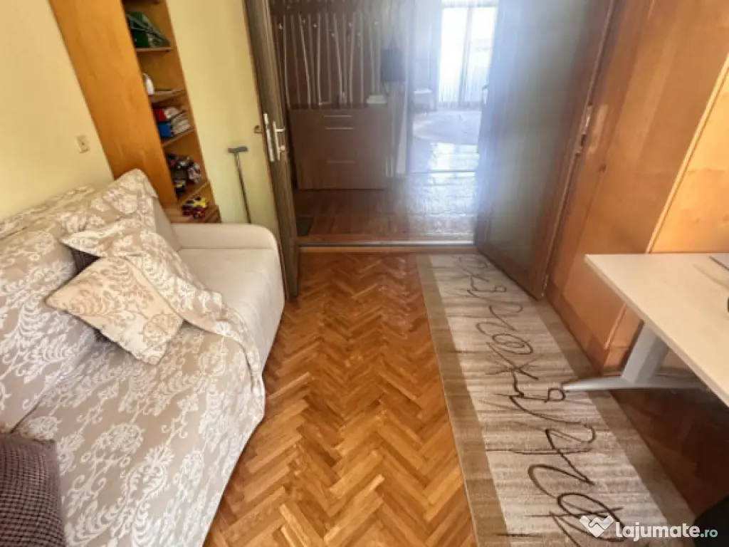 Apartament 3 camere zona Cazino-Comandament Constanța 