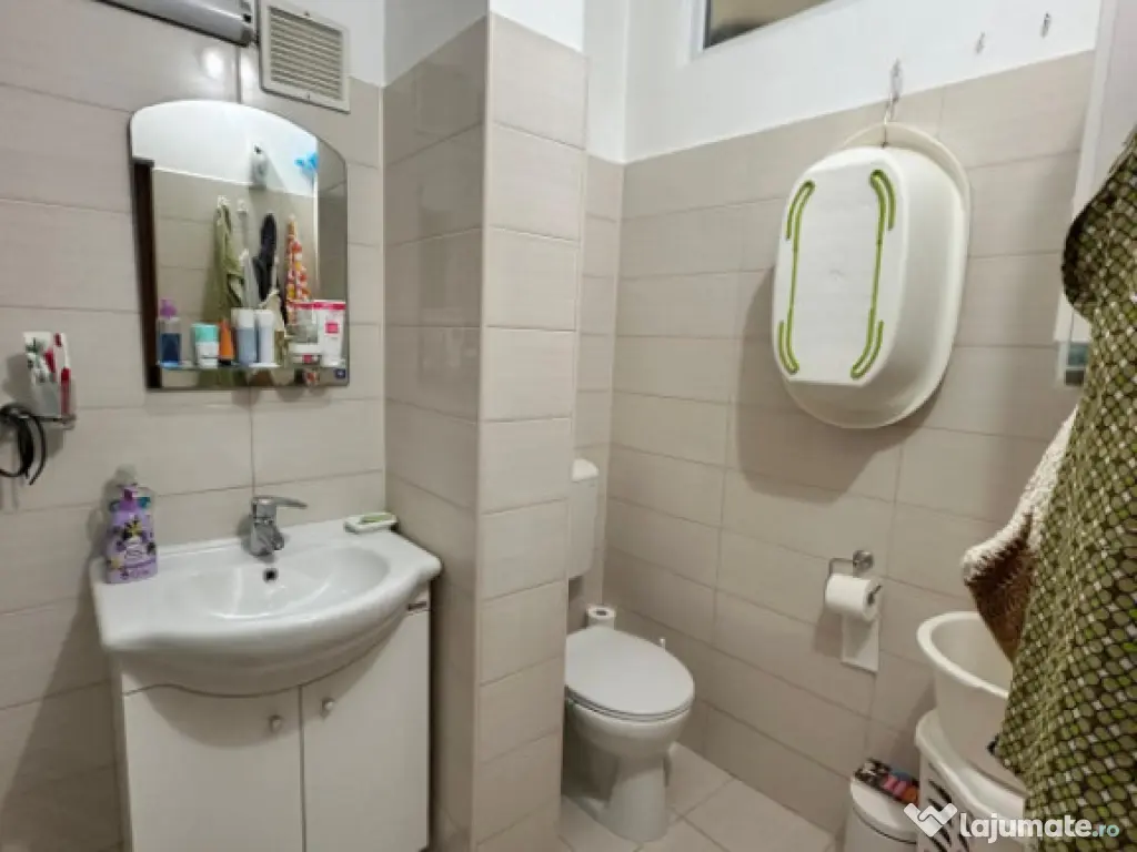 Apartament 3 camere zona Cazino-Comandament Constanța 