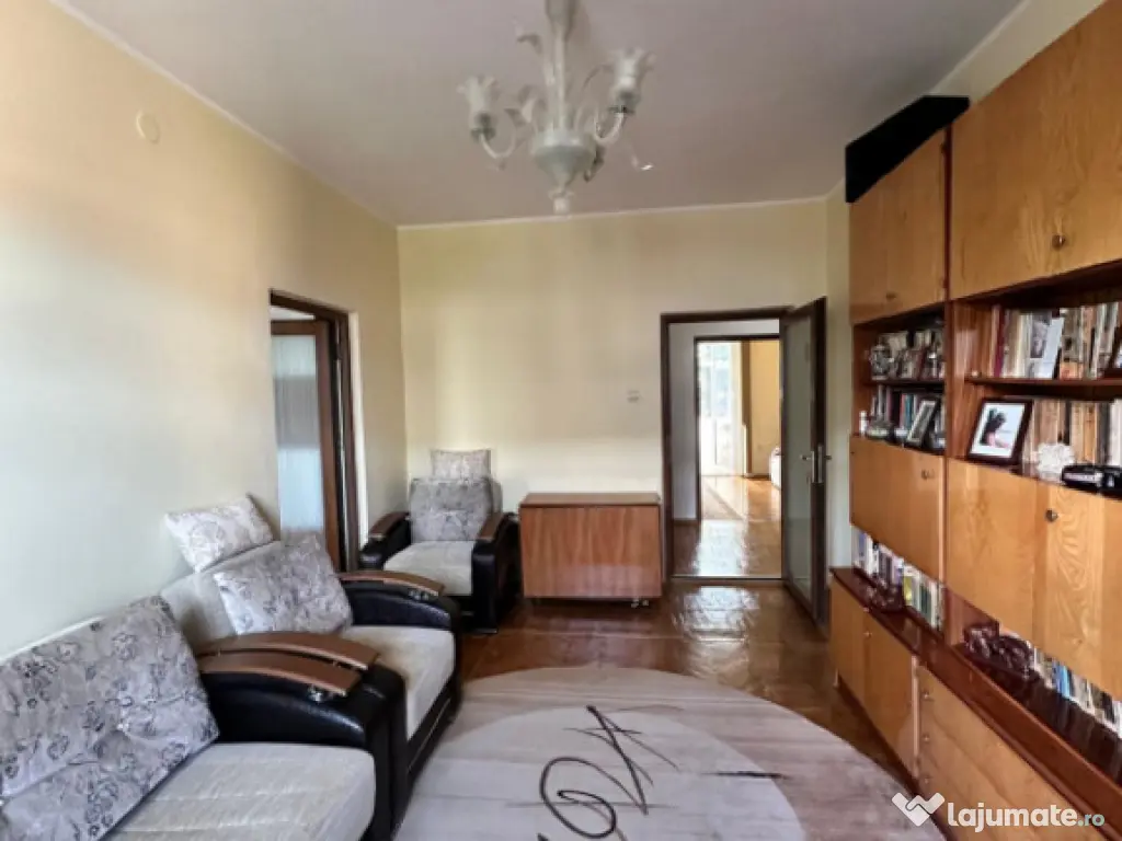 Apartament 3 camere zona Cazino-Comandament Constanța 