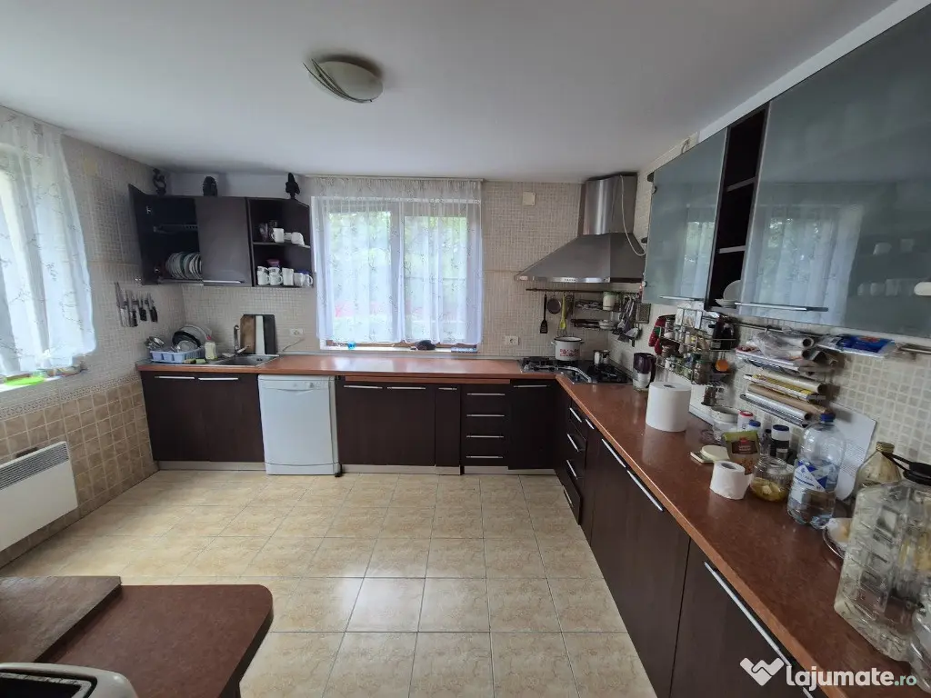 Vilă 7 camere de vânzare Dârvari, Fundulea, Liniște |Spațiu | Natură 