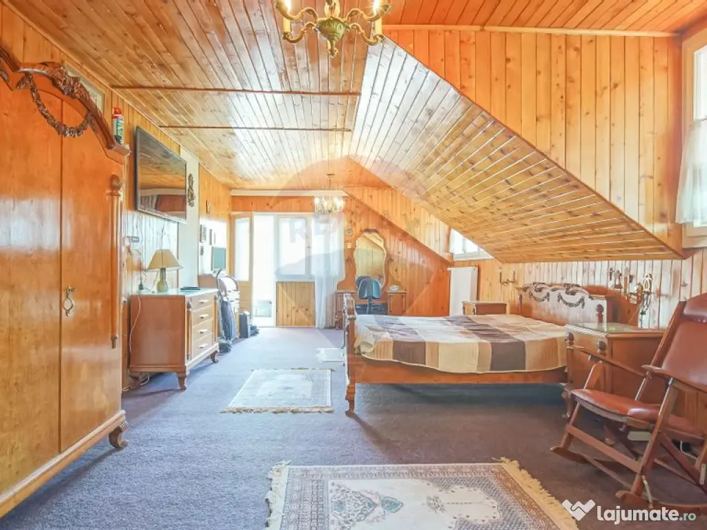 Vanzare două vile, cu potential investitional în Brașo... 