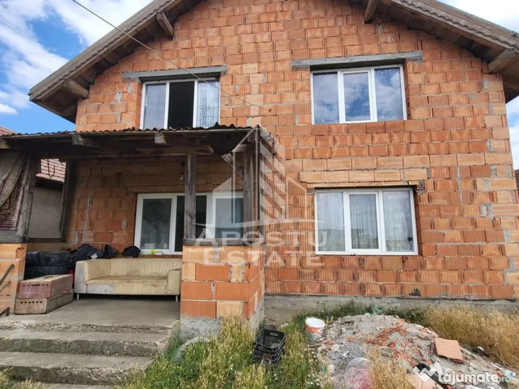 Casa individuala cu 7 camere,si teren de 550 mp,Dudestii Noi 