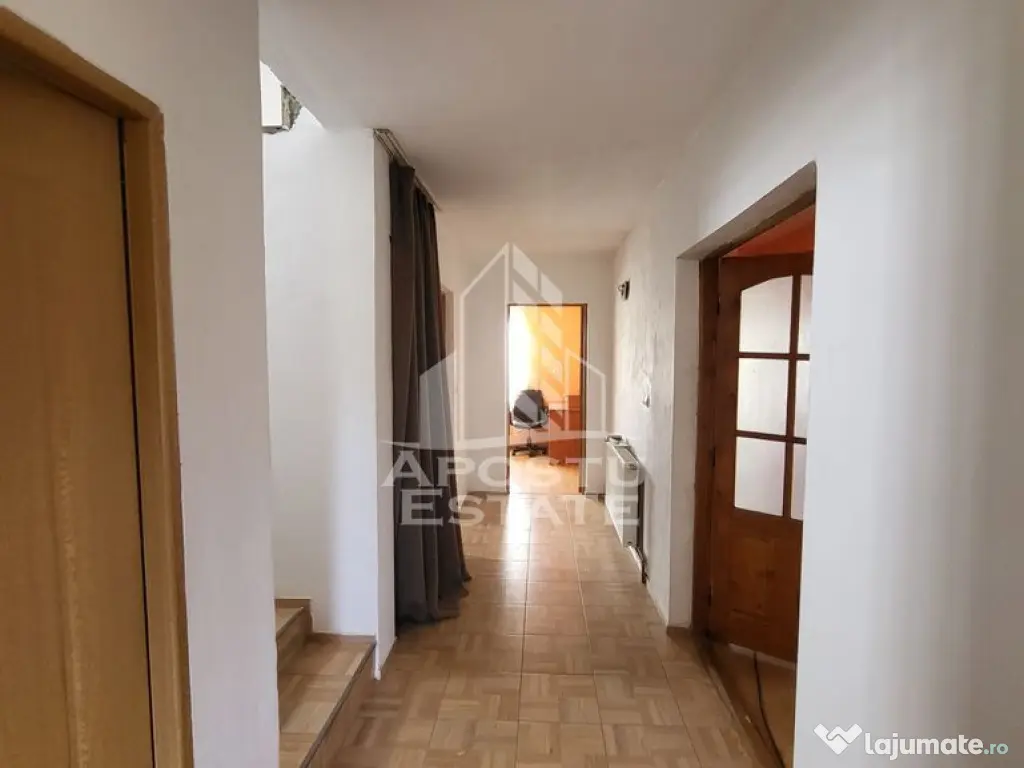 Casa individuala cu 7 camere,si teren de 550 mp,Dudestii Noi 