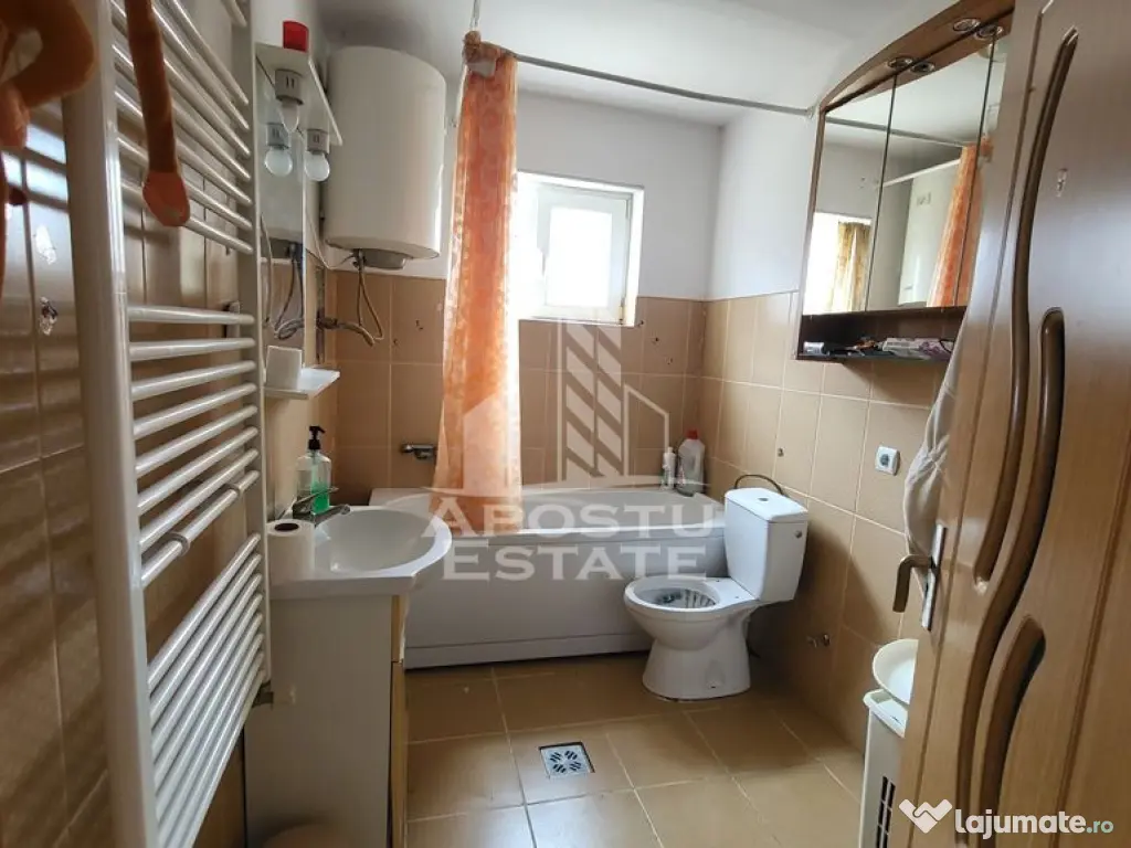 Casa individuala cu 7 camere,si teren de 550 mp,Dudestii Noi 