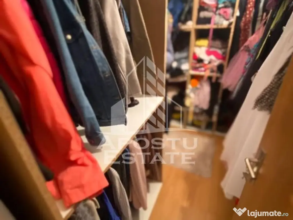 Casa individuala cu 7 camere,si teren de 550 mp,Dudestii Noi 