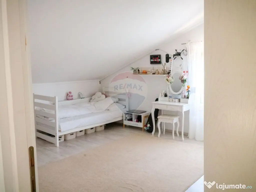 CASA + HALA/SPATIU FIRMA - VOITINEL 