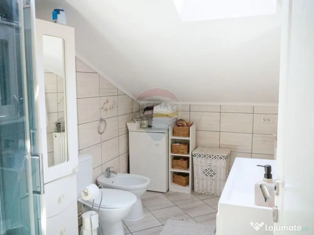 CASA + HALA/SPATIU FIRMA - VOITINEL 