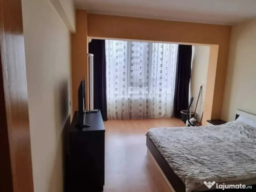 2 camere in zona Lipovei