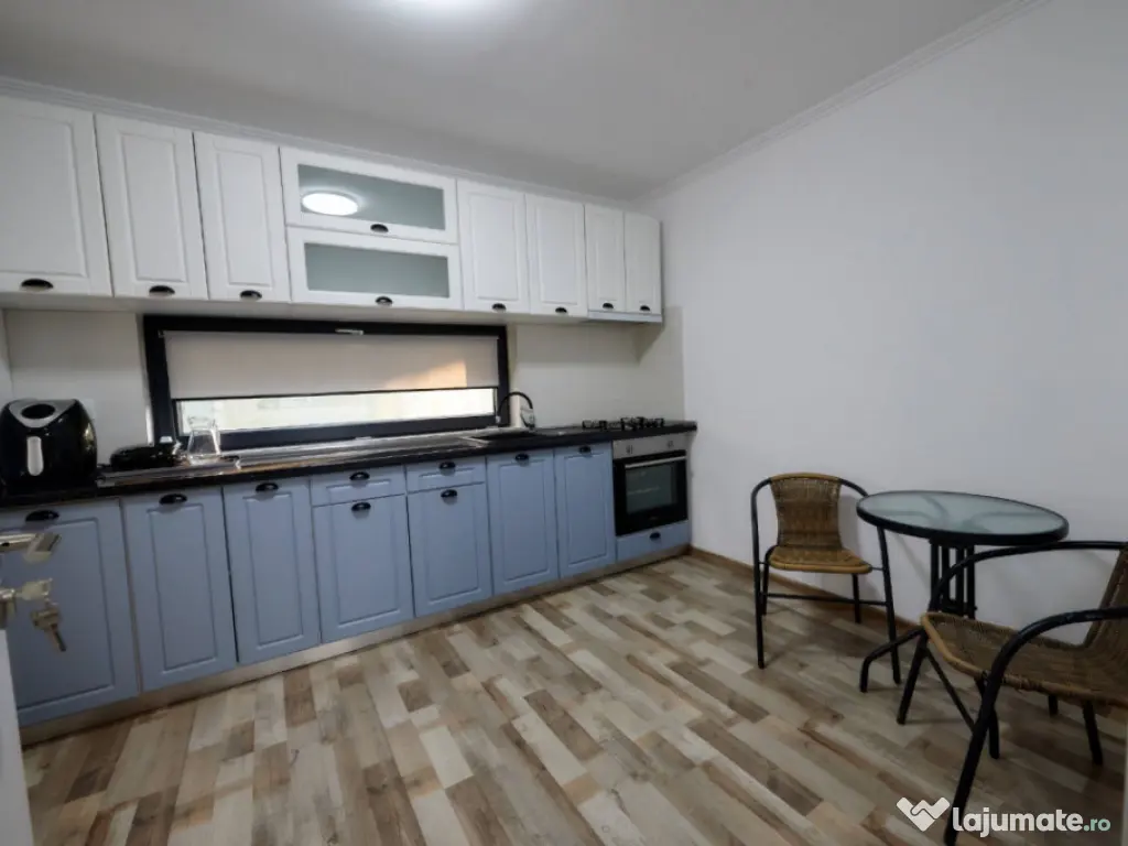 Casa parter si mansarda in zona Garii, Vaslui 