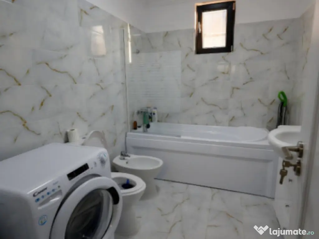 Casa parter si mansarda in zona Garii, Vaslui 