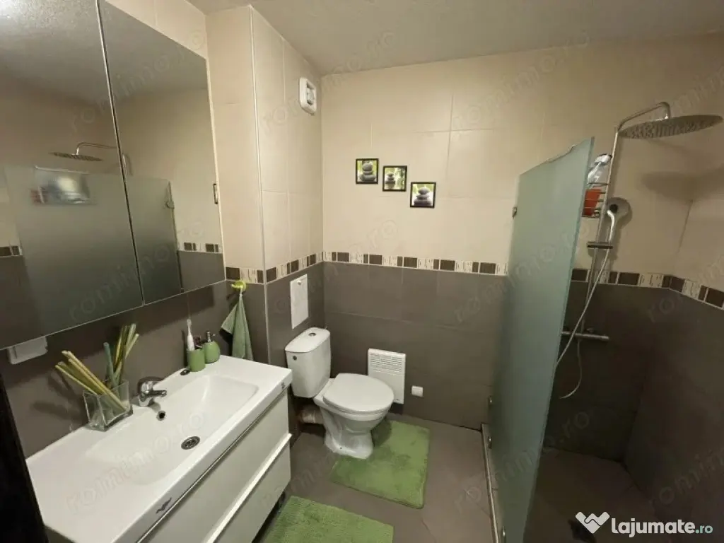 3 camere in zona Complexului Studentesc