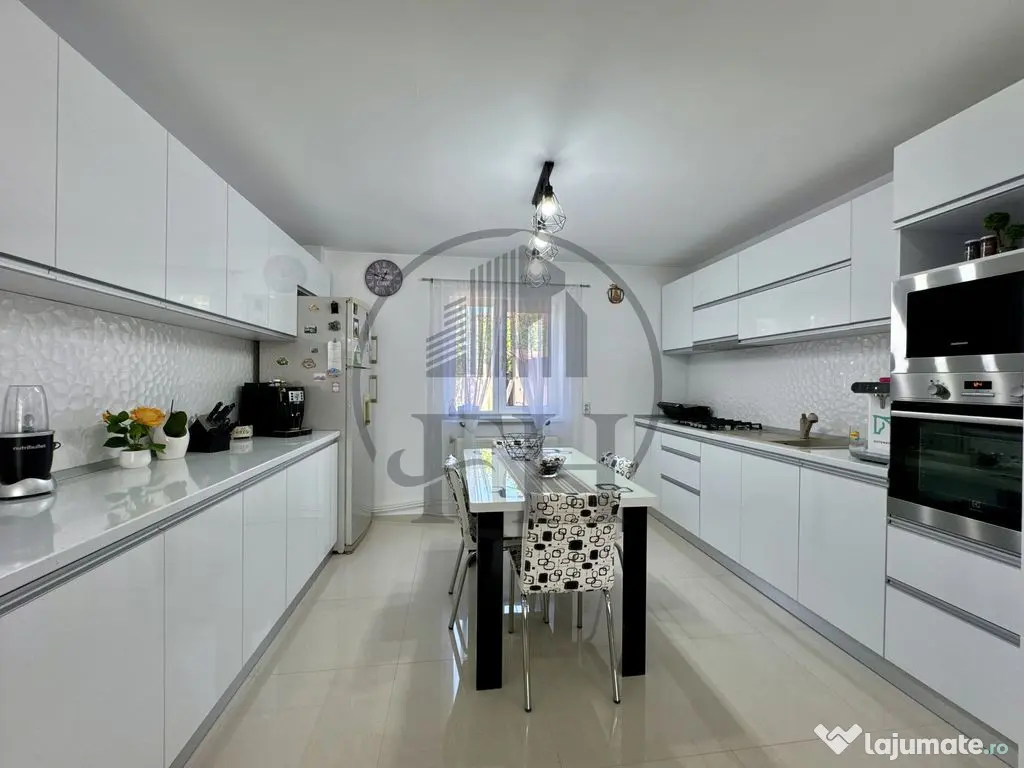 Casa / Vila de vanzare Lumina, Constanta 