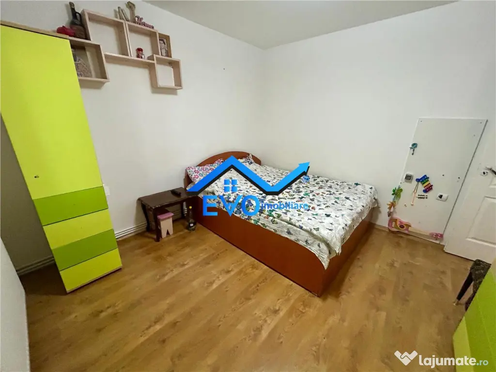 Apartament de cu 3 camere, decomandat, etaj 1, Tomesti 